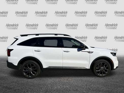 Used 2023 Kia Sorento SX Prestige image 10