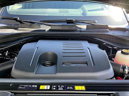 New 2026 Land Rover Range Rover SE AWD/4WD image 11