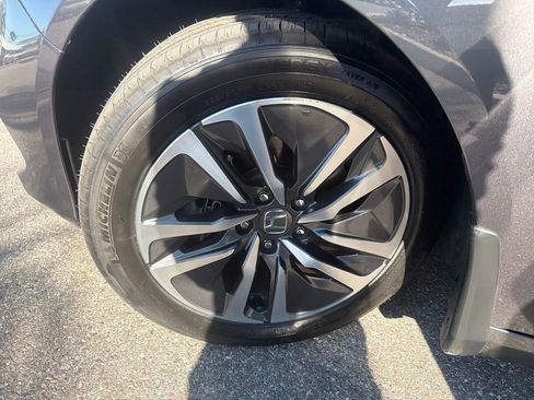 Used 2022 Honda Accord EX-L image 39