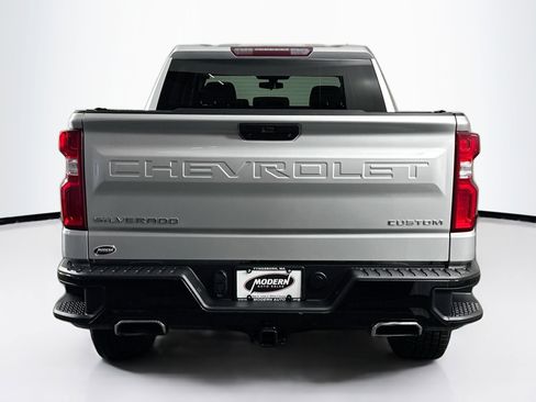 Used 2019 Chevrolet Silverado 1500 Custom Trail Boss w/ Custom Convenience Package AWD/4WD image 10