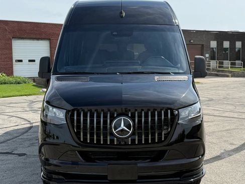 Used 2020 Mercedes-Benz Sprinter 2500 image 3