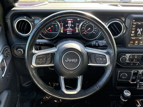 Certified 2022 Jeep Wrangler Unlimited Sahara image 21