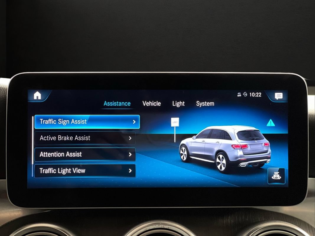 Used 2020 Mercedes-Benz GLC 300 4MATIC image 35