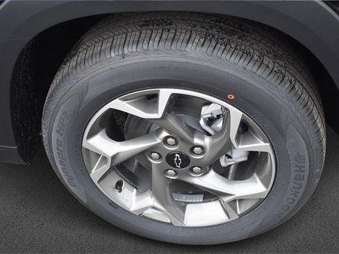 New 2026 Chevrolet Trax LT w/ LT Convenience Package image 12