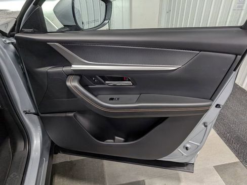 Used 2024 MAZDA CX-90 Plug-In Hybrid w/ Premium Pkg AWD/4WD image 29