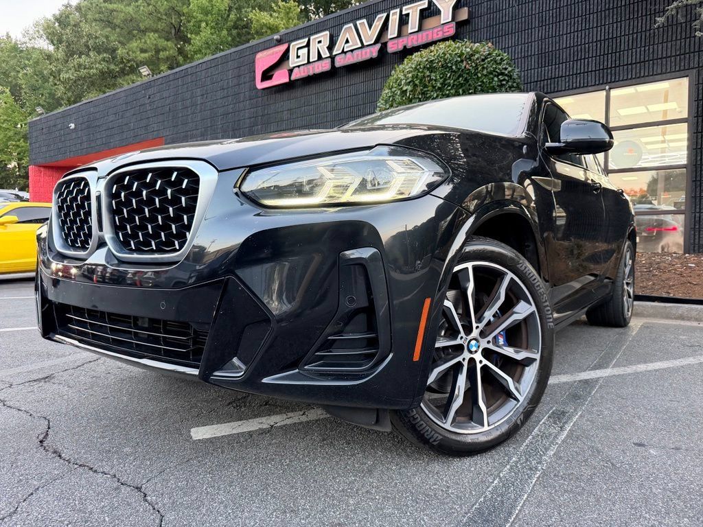 Used 2022 BMW X4 xDrive30i w/ M Sport Package 2 AWD/4WD image 2