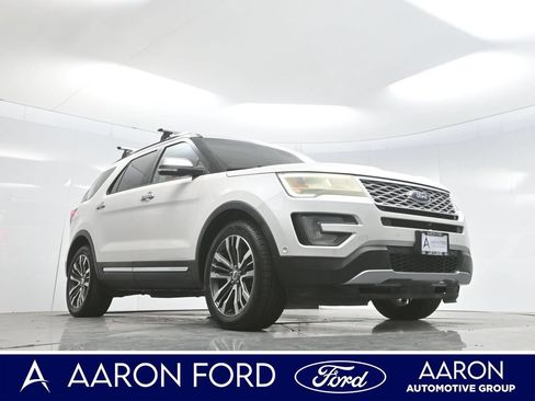 Used 2016 Ford Explorer Platinum AWD/4WD image 2