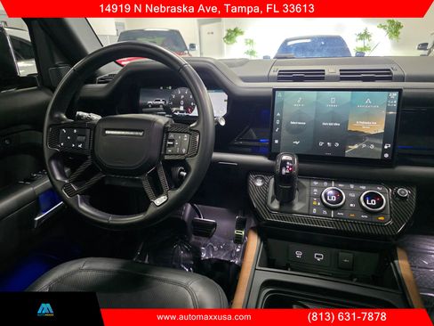 Used 2023 Land Rover Defender 90 X image 16