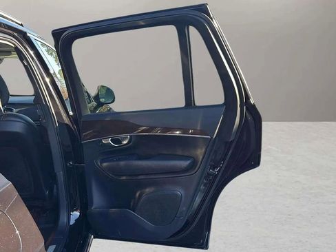 Used 2016 Volvo XC90 T6 Momentum w/ Momentum Plus Package image 22