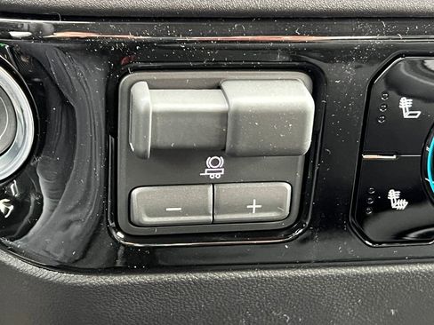 New 2026 GMC Sierra 1500 Elevation image 31