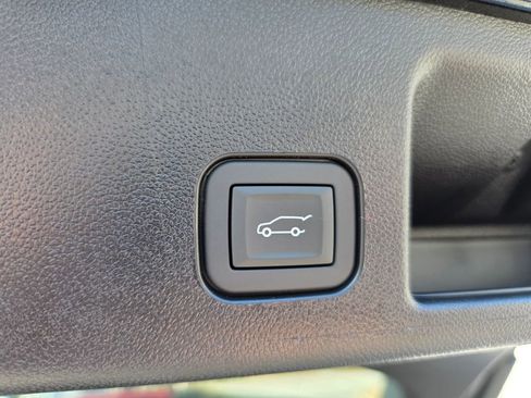 New 2025 Chevrolet Equinox EV LT image 20