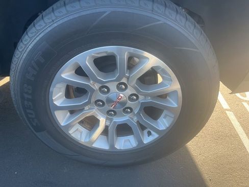Used 2017 GMC Yukon SLE w/ Convenience Package RWD image 8