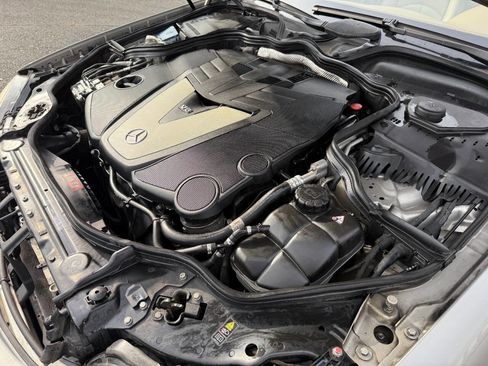 Used 2008 Mercedes-Benz E 320 BlueTEC Sedan image 36
