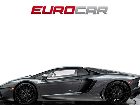 Used 2014 Lamborghini Aventador LP 700-4 AWD/4WD image 3
