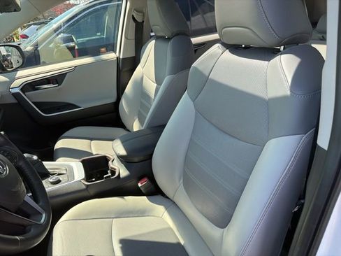 Used 2023 Toyota RAV4 Limited AWD/4WD image 10