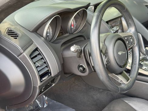Used 2014 Jaguar F-TYPE Convertible RWD image 37