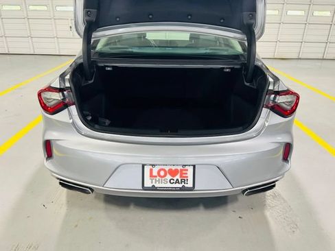 Used 2023 Acura TLX FWD image 10