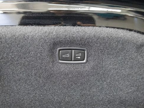 Certified 2024 Porsche Taycan GTS AWD/4WD image 39