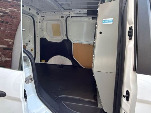 Used 2016 Ford Transit Connect XL image 19