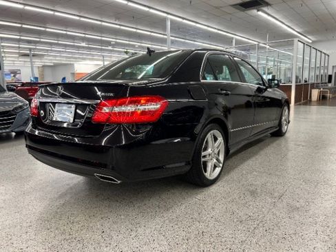 Used 2013 Mercedes-Benz E 350 4MATIC Sedan image 6