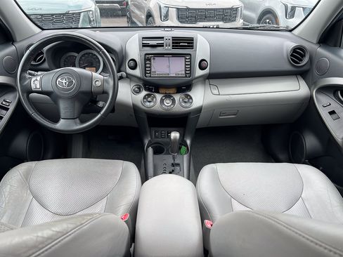 Used 2011 Toyota RAV4 Limited AWD/4WD image 28