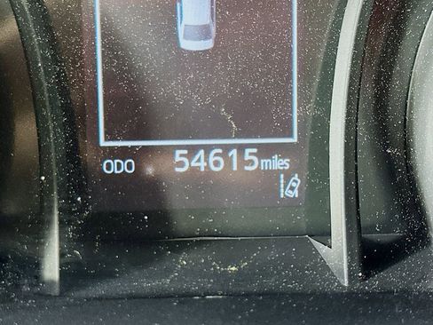 Used 2024 Toyota Camry SE image 31