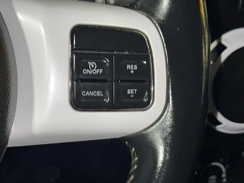 Used 2014 Jeep Wrangler Unlimited Sahara image 26