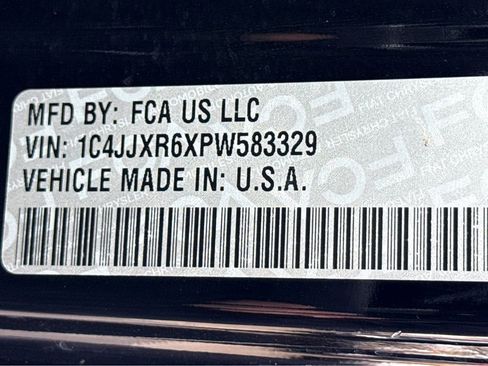 Used 2023 Jeep Wrangler Unlimited Rubicon 4xe image 25