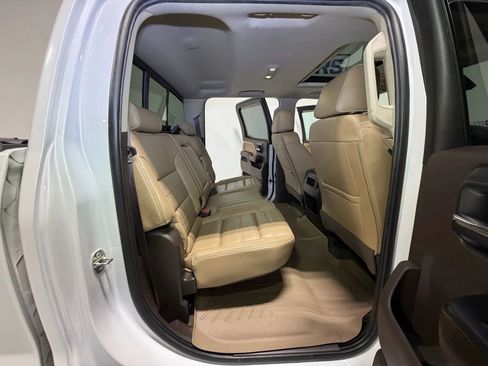 Used 2018 GMC Sierra 3500 Denali image 19