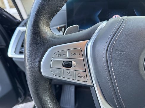 Used 2025 BMW X7 xDrive40i image 15