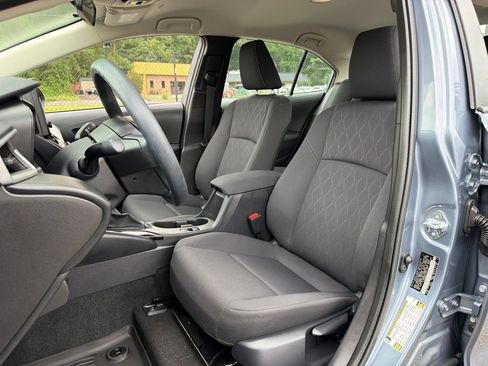 Used 2026 Toyota Corolla LE w/ LE Premium Package FWD image 18