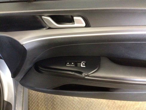 Used 2021 Kia K5 LXS image 12