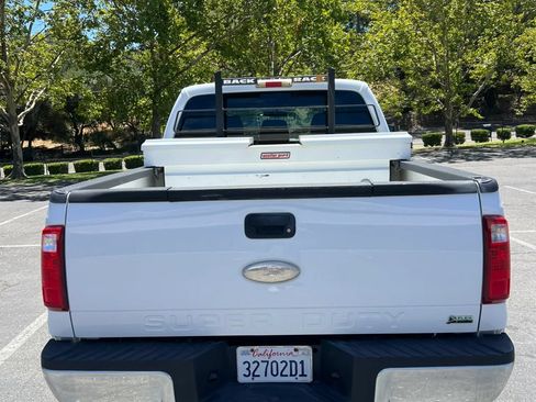 Used 2011 Ford F250 XLT w/ XLT Interior Pkg AWD/4WD image 6