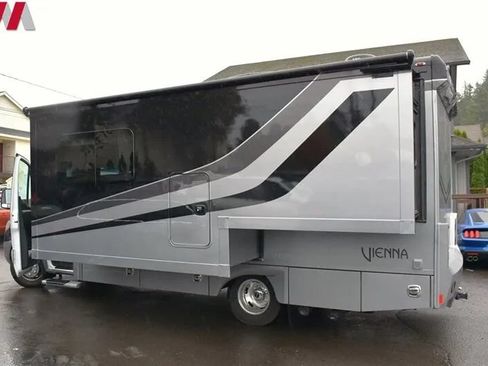 Used 2019 Mercedes-Benz Sprinter 170 image 13