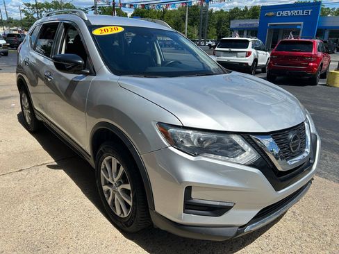 Used 2020 Nissan Rogue SV AWD/4WD image 6