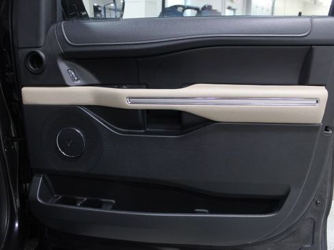Used 2024 Ford Expedition Max Limited image 27
