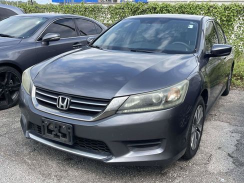 Used 2013 Honda Accord LX image 3