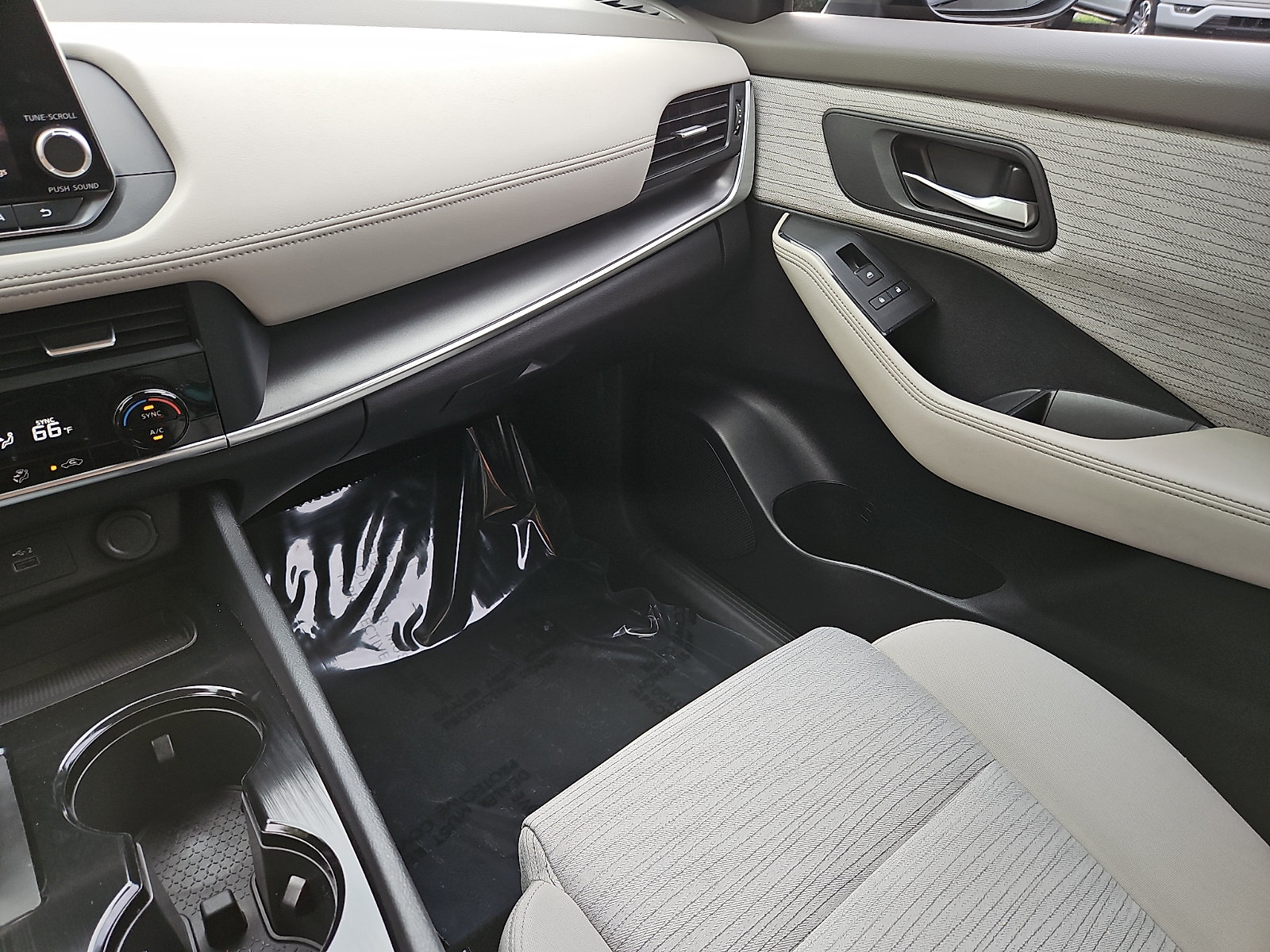 Certified 2023 Nissan Rogue SV AWD/4WD image 24
