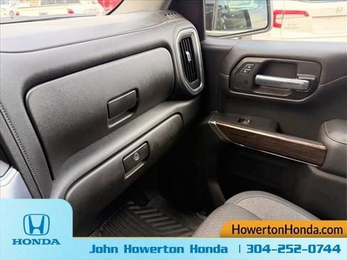 Used 2020 GMC Sierra 1500 SLE w/ SLE Value Package image 15