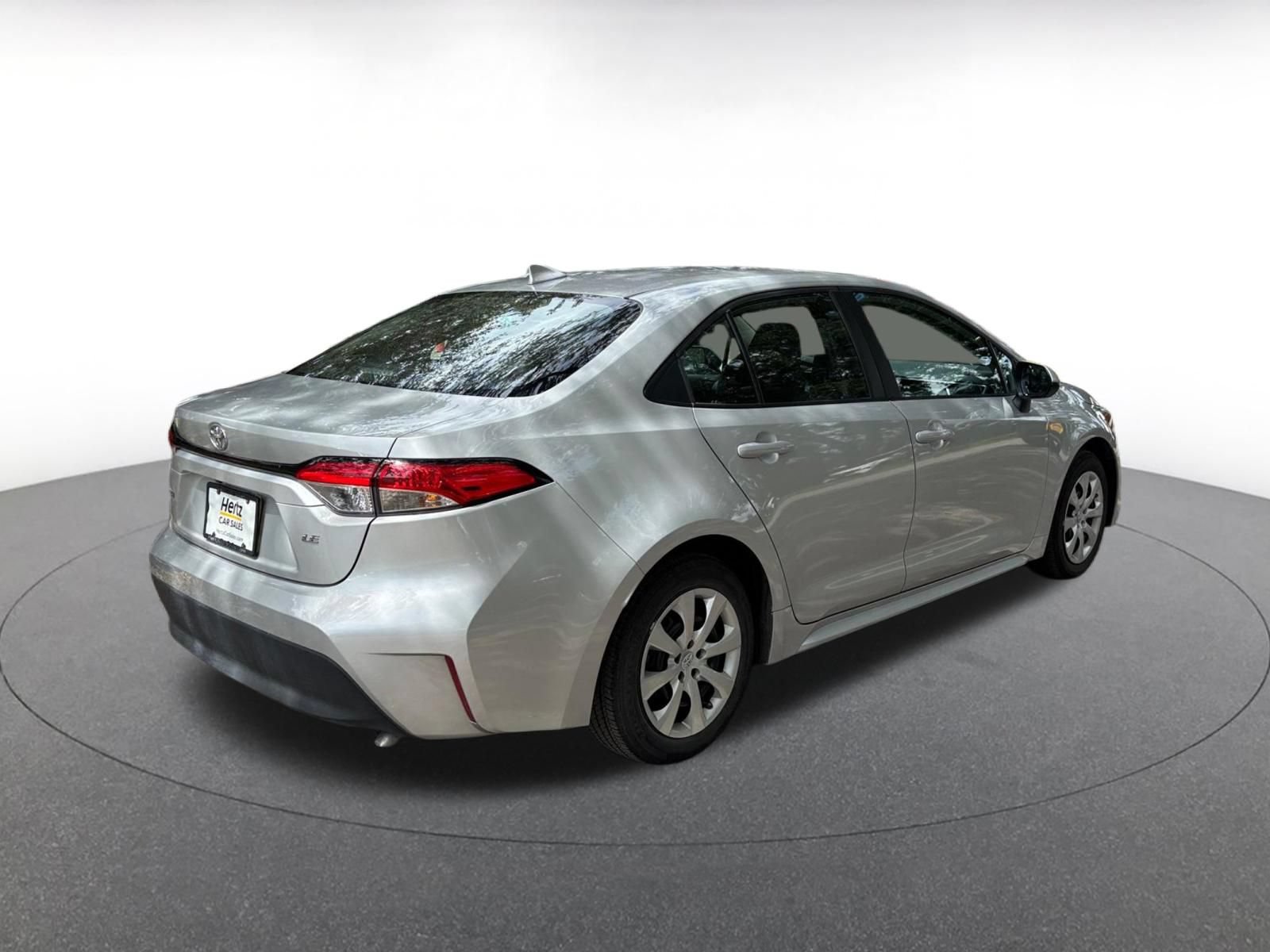 Used 2025 Toyota Corolla LE FWD image 12