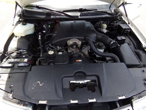 Used 2001 Lincoln Town Car Cartier RWD image 56