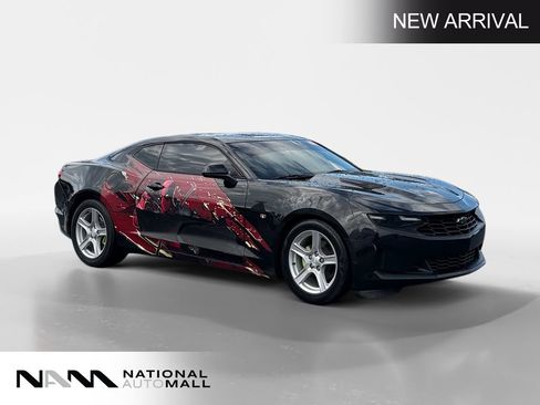 Used 2019 Chevrolet Camaro LT RWD image 7