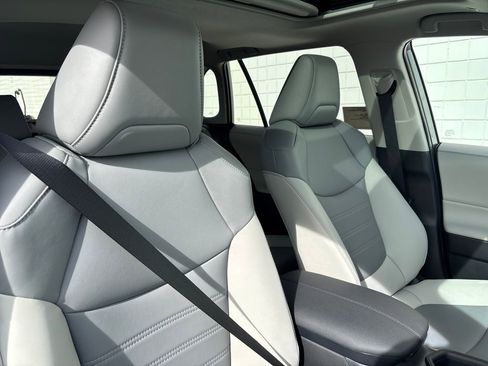 New 2025 Toyota RAV4 XLE Premium image 18