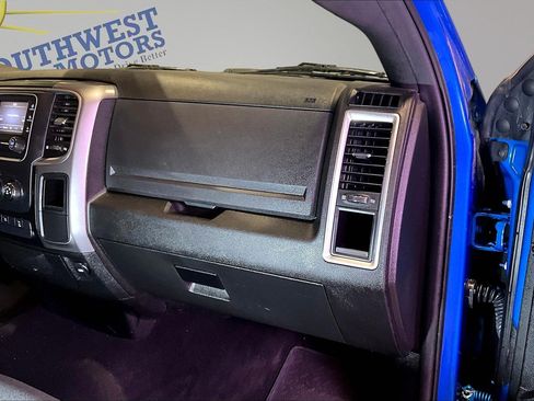Used 2022 RAM 1500 Warlock AWD/4WD image 26