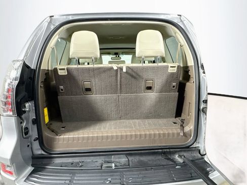 Used 2018 Lexus GX 460 Premium w/ Premium Package AWD/4WD image 34
