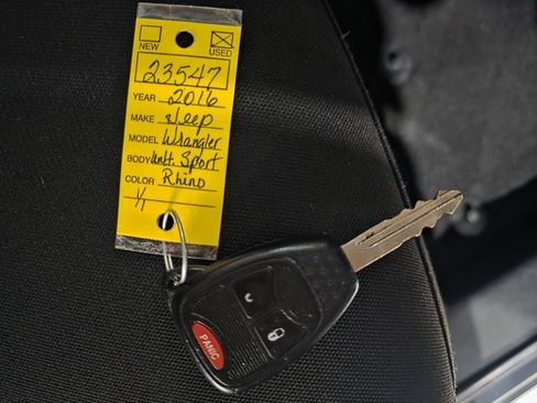 Used 2016 Jeep Wrangler Unlimited Sport w/ Quick Order Package 24S image 32