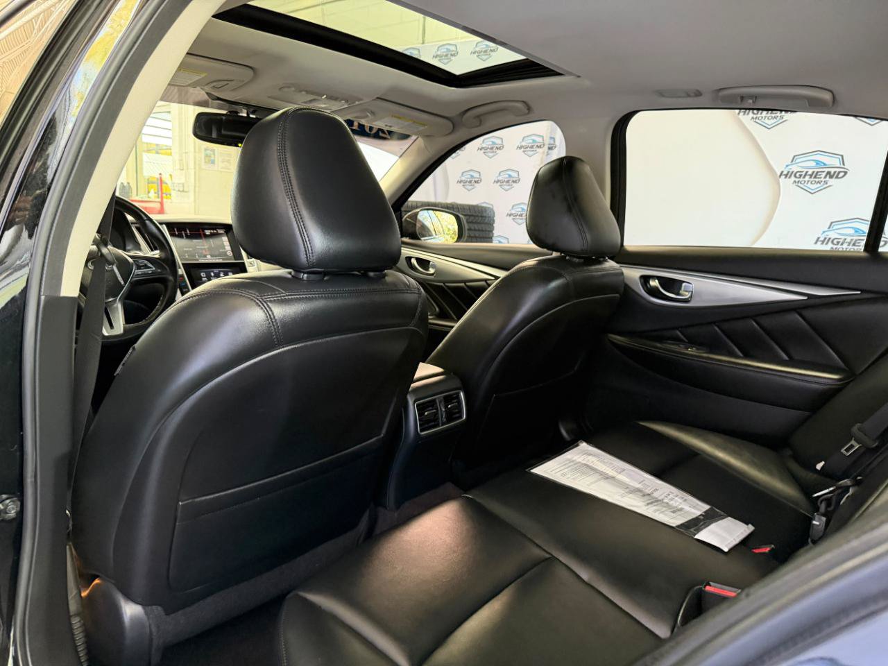 Used 2019 INFINITI Q50 Luxe w/ Essential Package (3.0T Luxe) AWD/4WD image 18