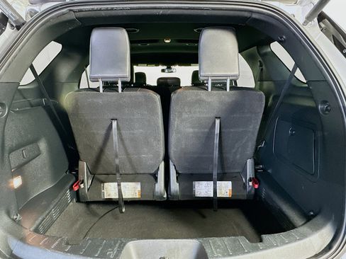 Used 2019 Ford Explorer XLT w/ Equipment Group 202A image 30