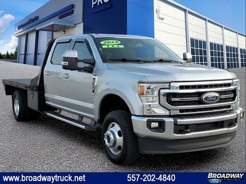 Used 2022 Ford F350 Lariat image 1