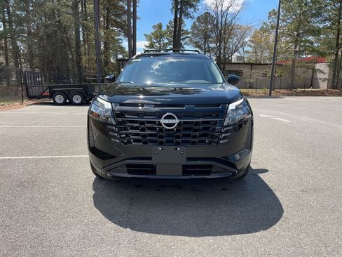 New 2026 Nissan Pathfinder SV w/ SV Premium Package image 3